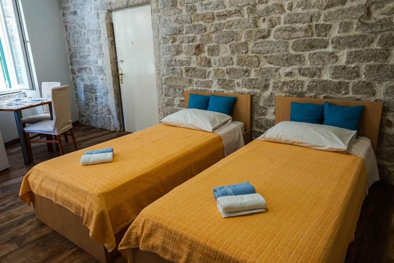 Studio Apartment In The Old City Of Šibenik Exteriör bild